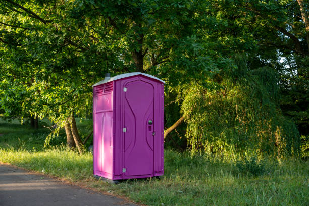 Best Portable restroom trailer rental  in Farmville, NC